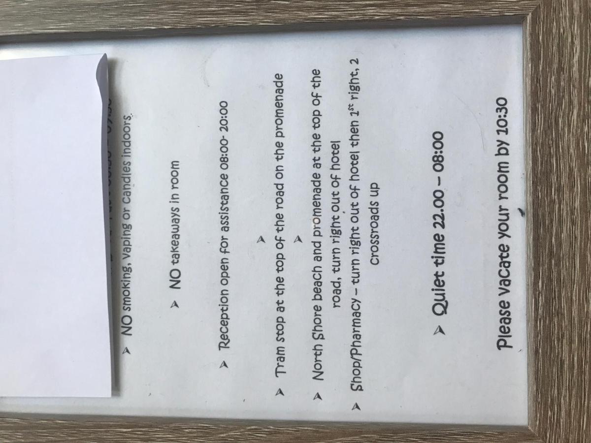 Number 40 - No Multiple Room Bookings 黑潭 外观 照片